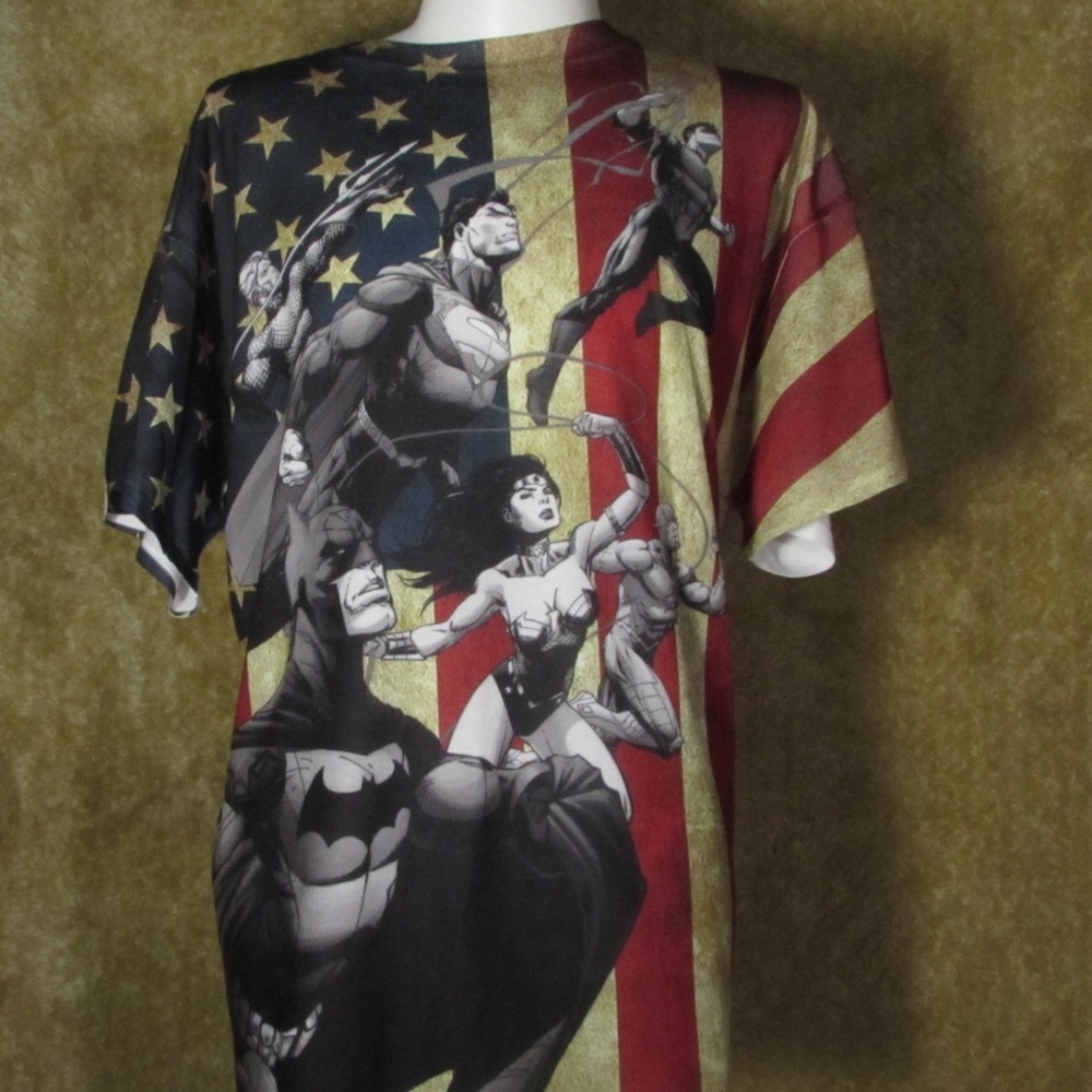 Justice League Shirt Size XL